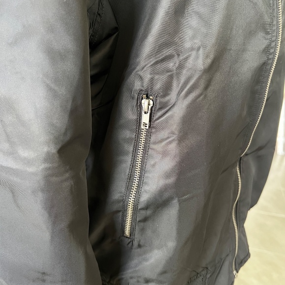 Star Wars Rogue One Red Squadron Bomber Jacket – NWT – U-Wing – Men’s S - Picture 6 of 15